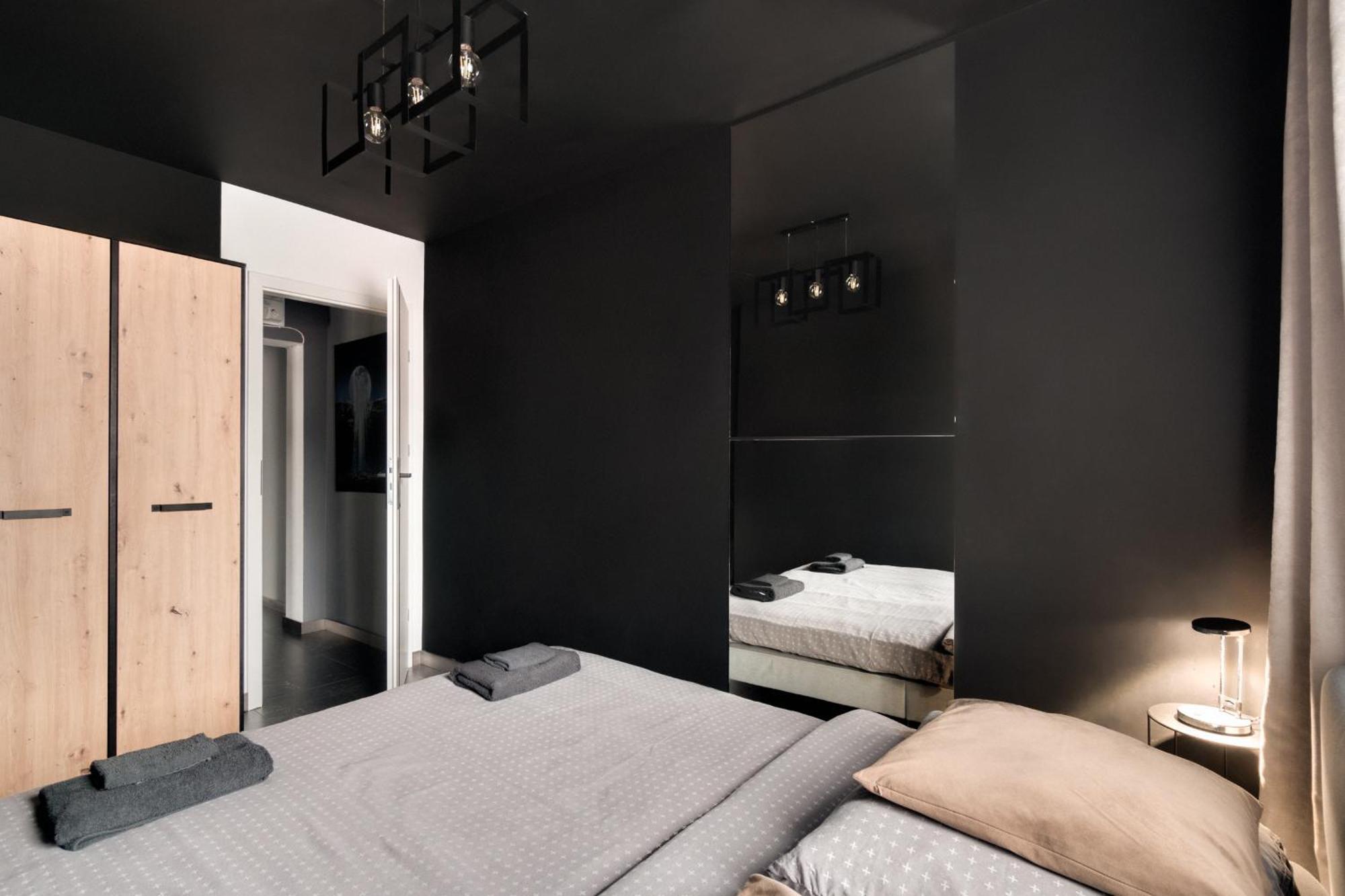 Blacknight Apartment - Self Check-In 24H Wroclaw Exterior photo